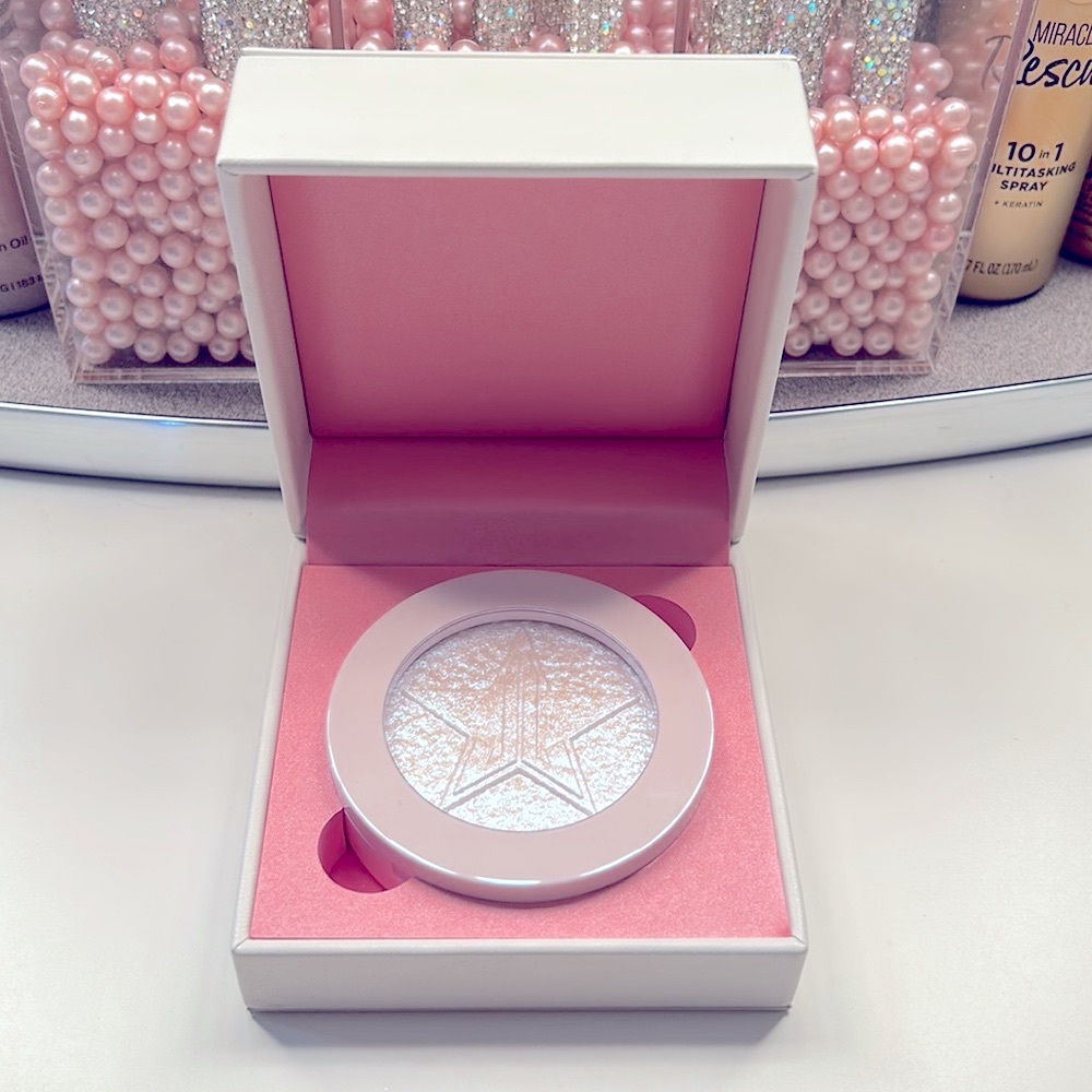NWT Limited Edition Jeffree Star extreme frost in shade - gag me